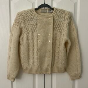 Robert Scott LTD 100% wool cardigan